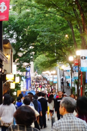 Crowded shopping streets of Shibuya district (Tokyo, Japan)
